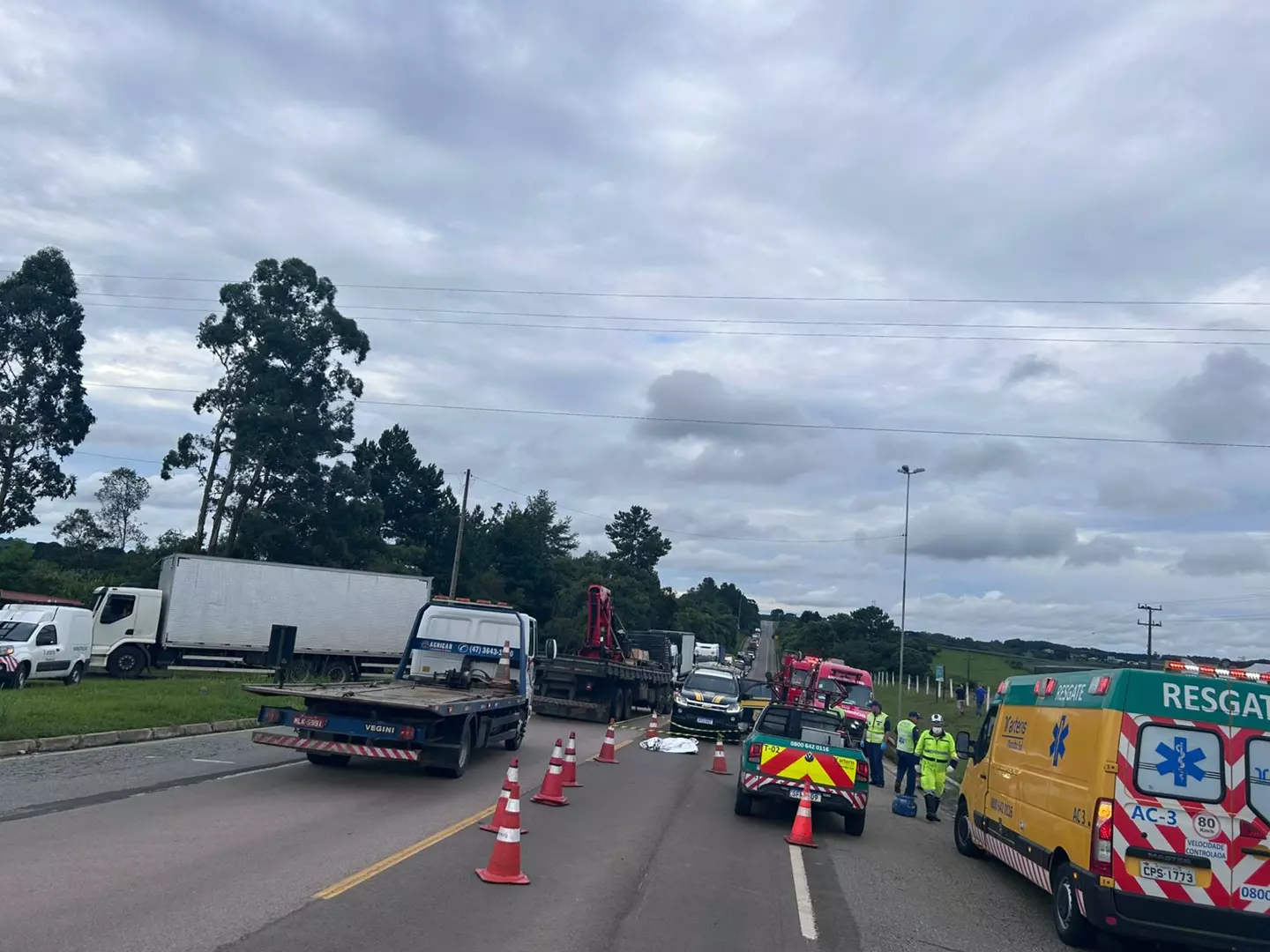 Acidente de Trânsito na BR-116 em Rio Branco Envolvendo Colisão entre Moto e Carro